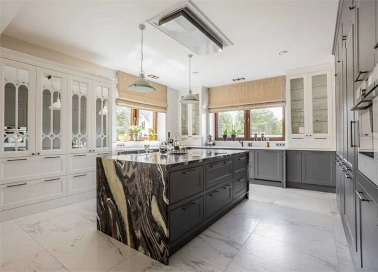 Cipollino Ondulato Rosso Kitchen Marble Top