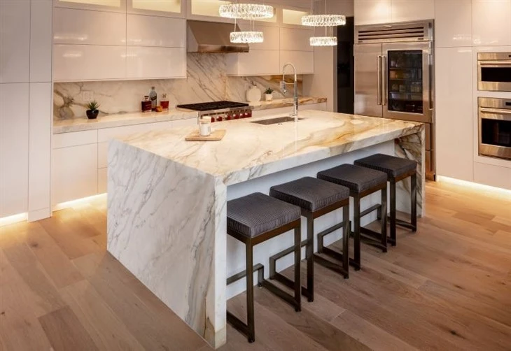 Calacatta-Macchia-Vecchia-Marble kitchen worktop