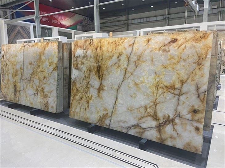 Cristallo Dolce Vita Quartzite Slab